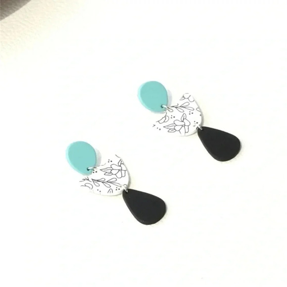2 LEFT! Turquoise & Black Dangle Trendy Earrings - Picture 3 of 6